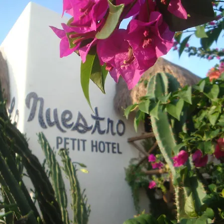 Lo Nuestro Petit Hotel Tulum