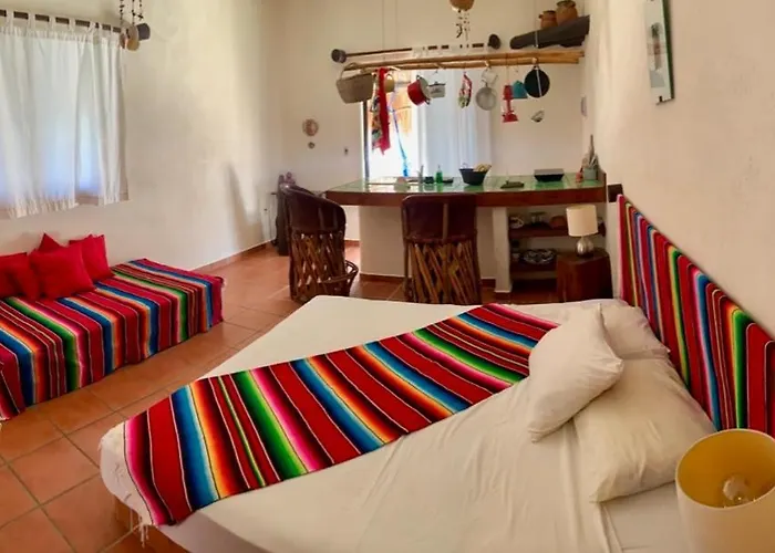 Lo Nuestro Petit Hotel