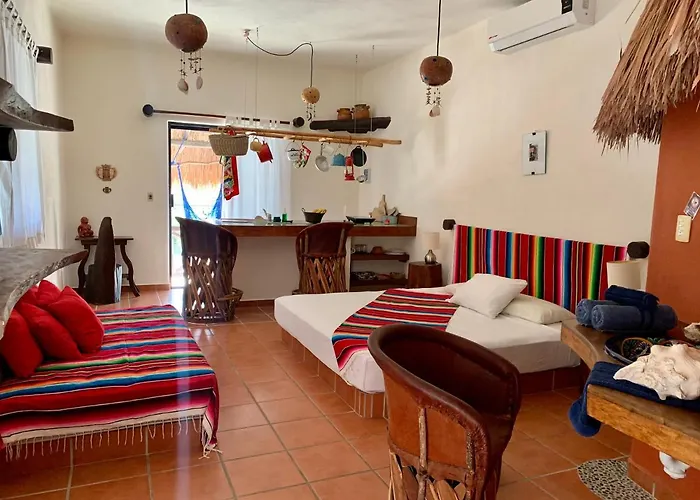 Lo Nuestro Petit Hotel
