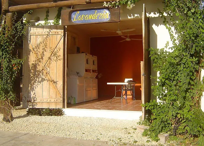Lo Nuestro Petit Tulum