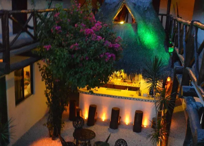 Lo Nuestro Petit Tulum