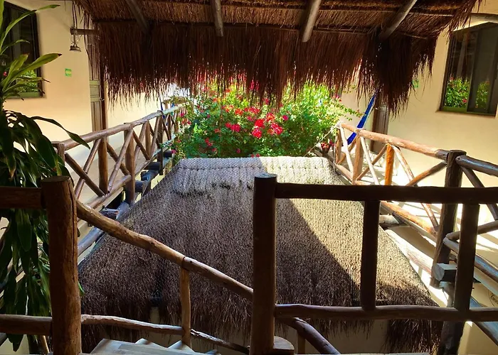 Hotel Lo Nuestro Petit Tulum