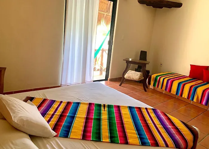 Lo Nuestro Petit Hotel 3*